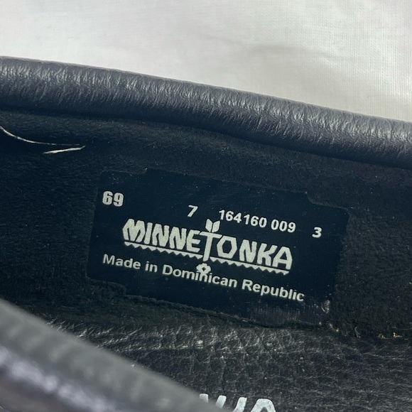 MINNETONKA | Black Moccasins, Leather - Picture 7 of 8